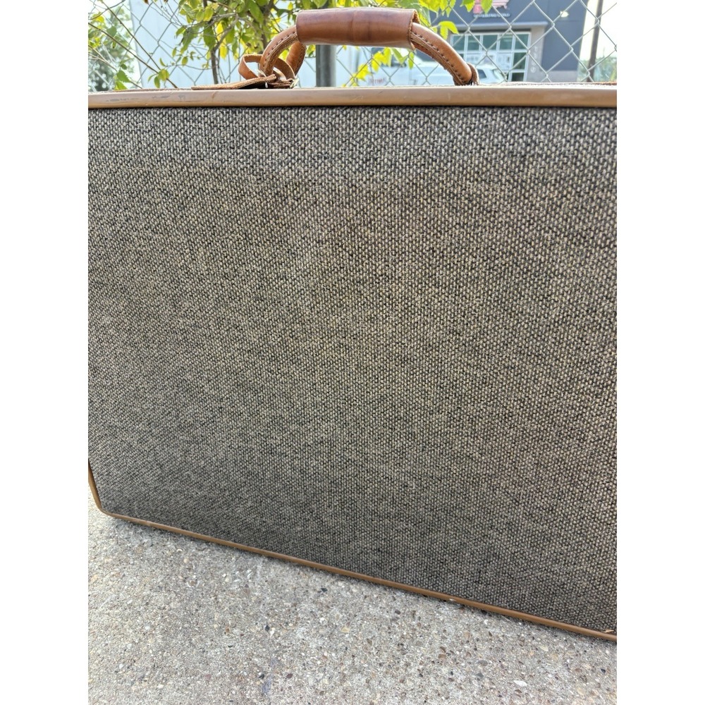 ⭐️Vtg Hartmann Suitcase Walnut Tweed Leather Luggage 21"⭐️Nice Cond.⭐️W/ Tags - Picture 3 of 14
